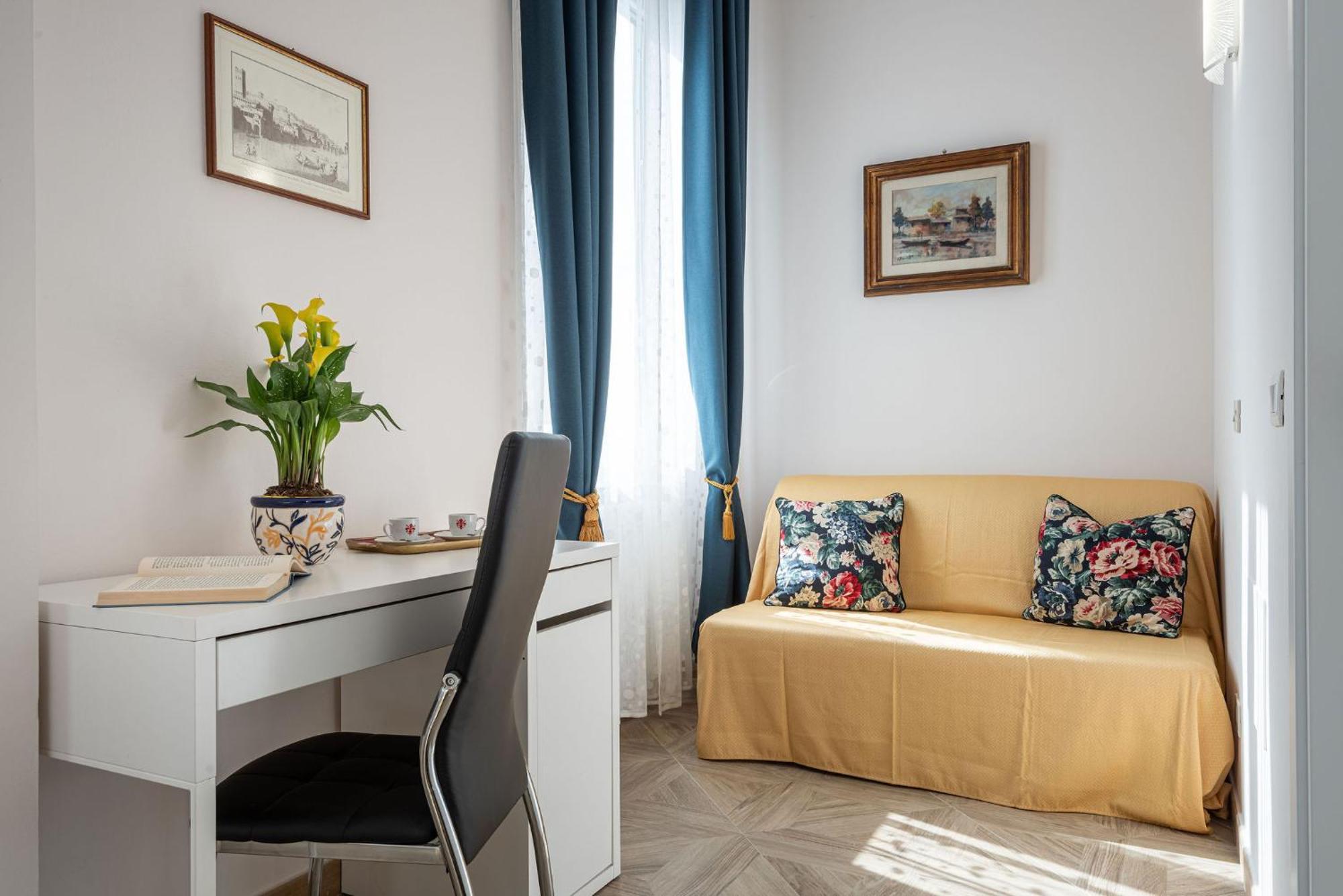 Cadorna Rooms In Florence Exterior photo